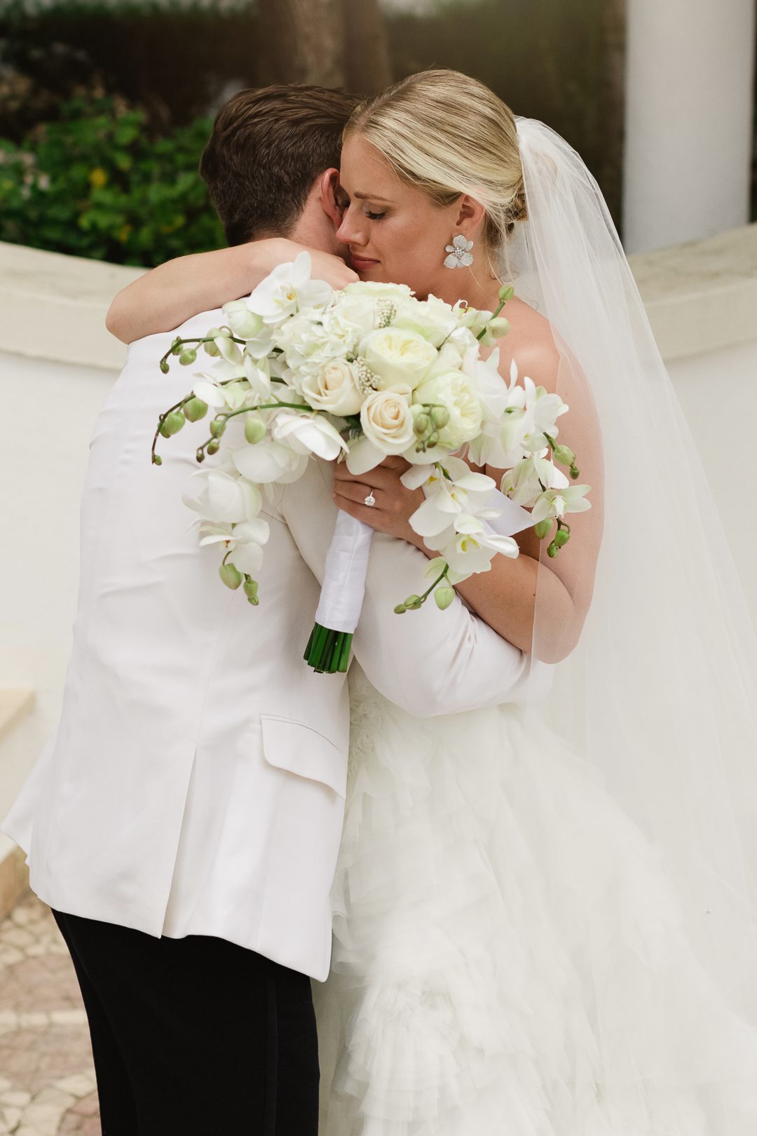 bride and groom, first look, 1st look, vila vita Parc wedding, Algarve wedding