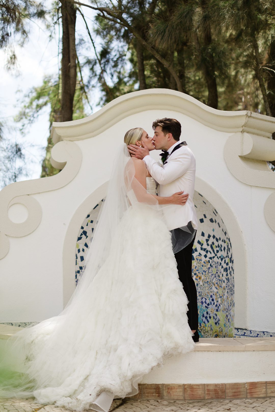 bride and groom, first look, 1st look, vila vita Parc wedding, Algarve wedding