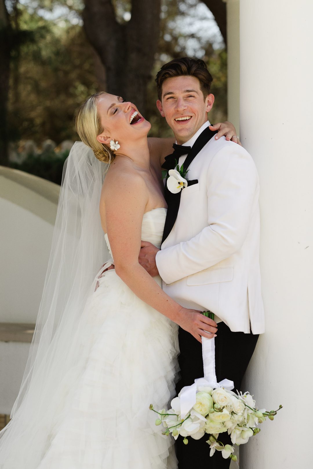 bride and groom, first look, 1st look, vila vita Parc wedding, Algarve wedding 