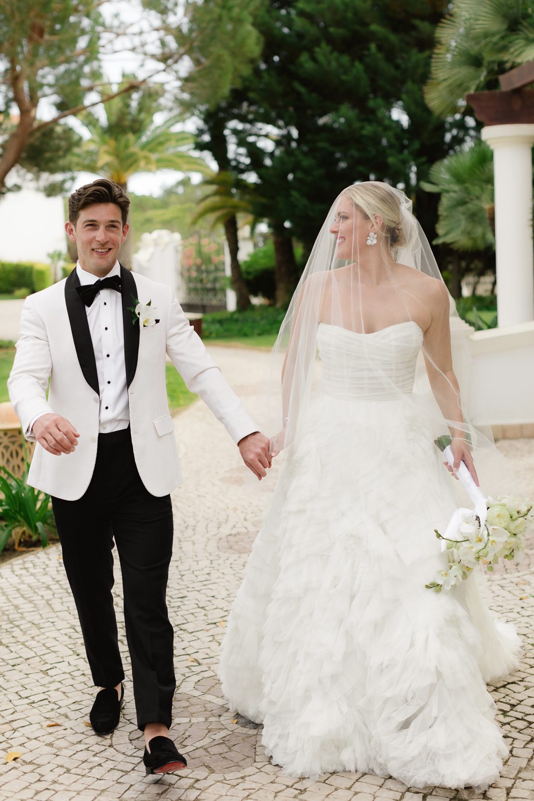 bride and groom, first look, 1st look, vila vita Parc wedding, Algarve wedding 