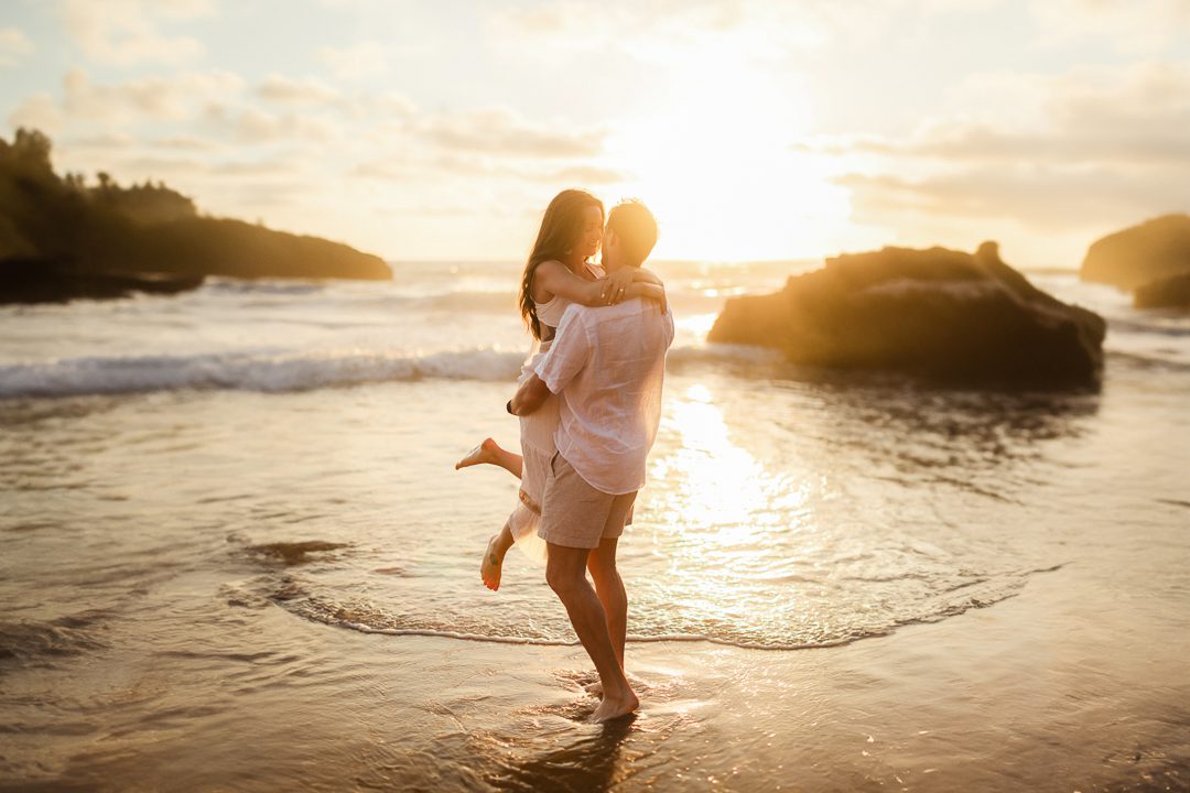 couples lifestyle session Portugal, Portugal photographer, Portugal beach, travel couple session, Algarve elopement photographer, Europe destination, Portugal elopement