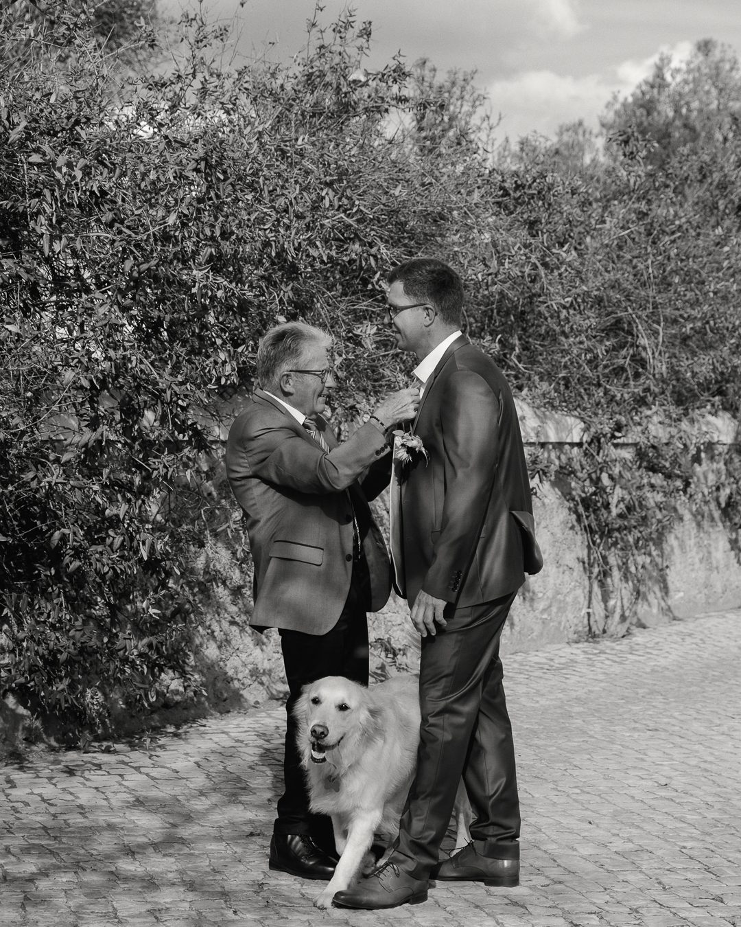 groom getting ready, groom style, wedding moments, Portugal wedding, Algarve wedding photography
