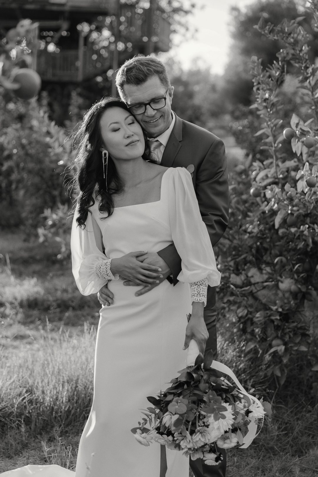 intimate bride and groom portrait, black and white wedding portrait, Portugal wedding photography
