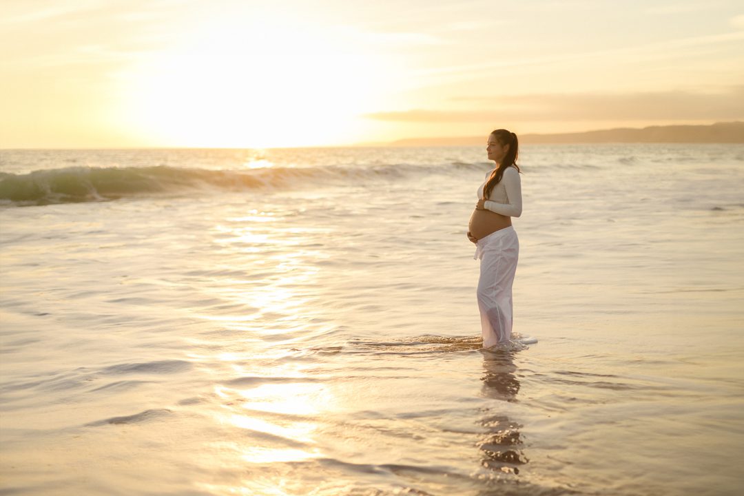 maternity session Algarve, Portugal portrait Photography, lifestyle portraits Portugal, Portugal photographer, Portugal beach, Algarve lifestyle photography 