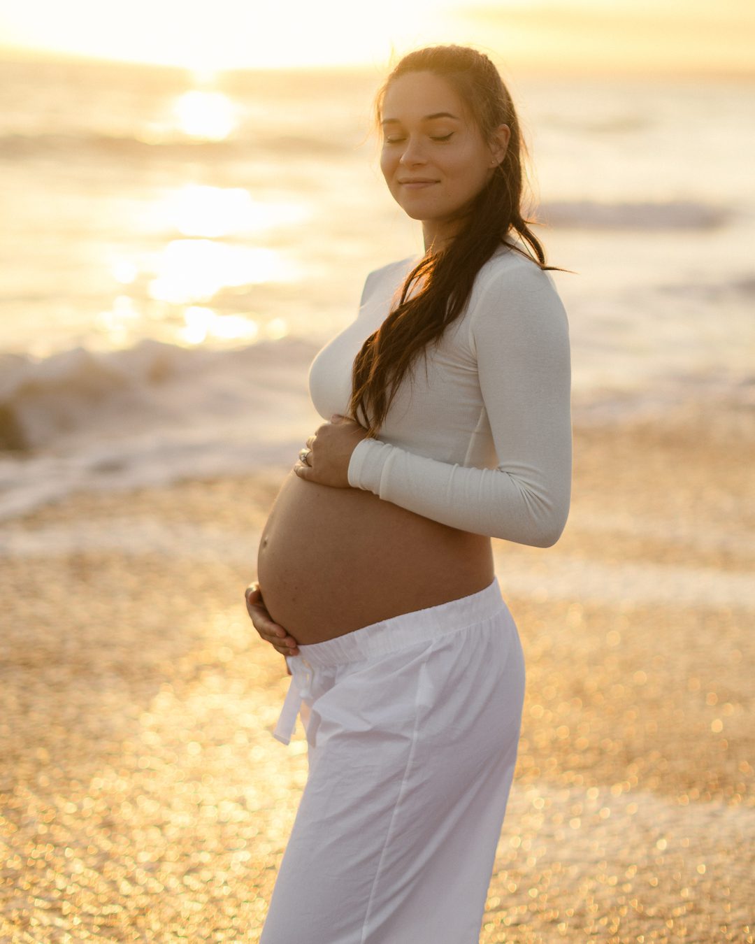 maternity session Algarve, Portugal portrait Photography, lifestyle portraits Portugal, Portugal photographer, Portugal beach, Algarve lifestyle photography 