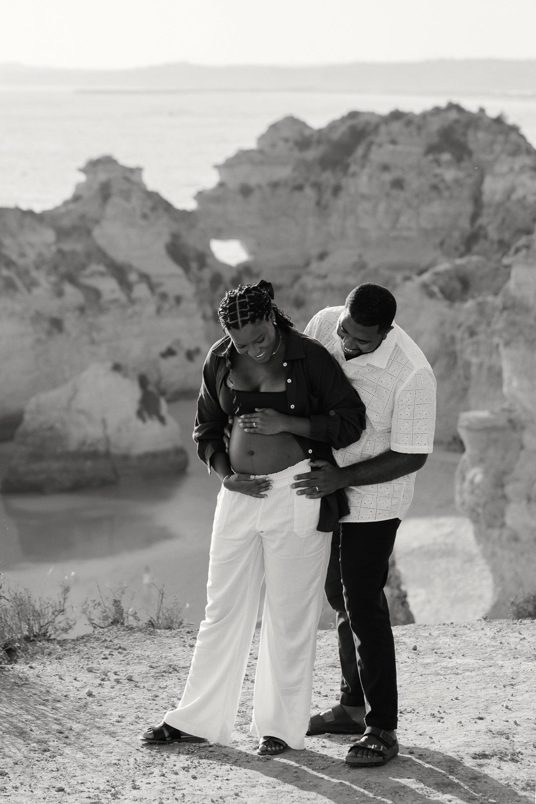 Portugal photographer, lifestyle portraits, beach portraits, babymoon session