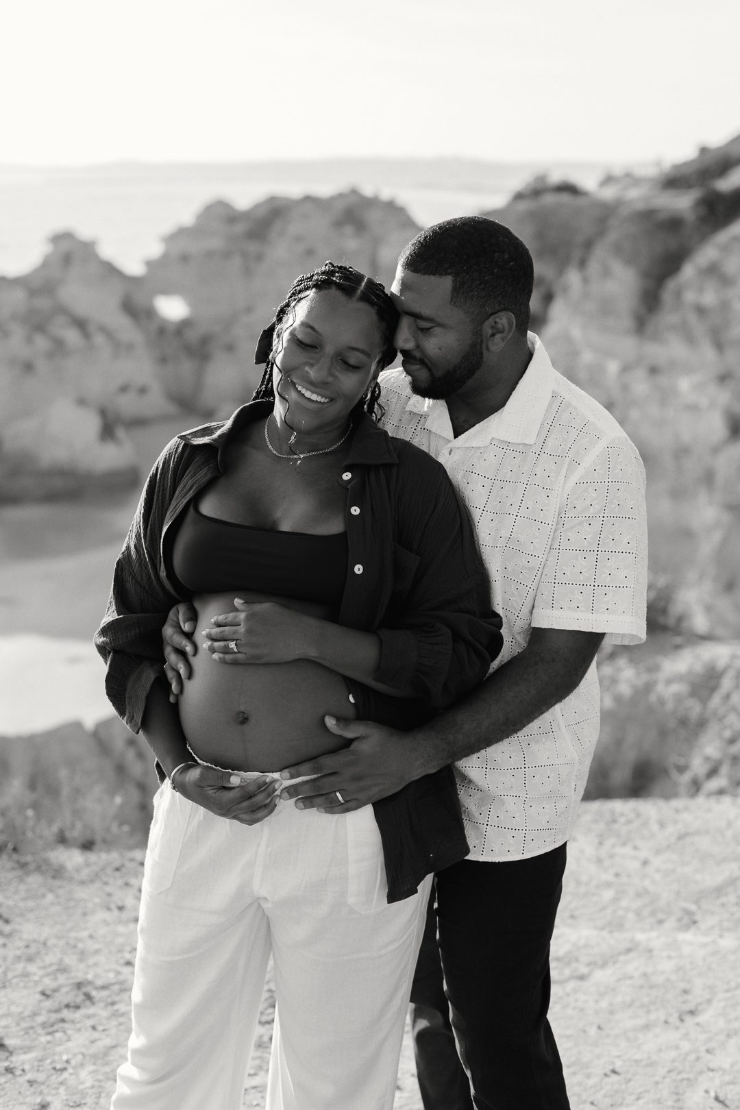 Portugal photographer, lifestyle portraits, beach portraits, babymoon session