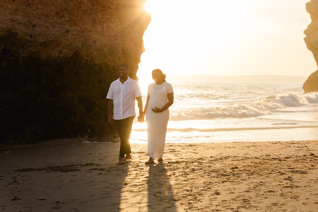 Portugal photographer, lifestyle portraits, beach portraits, babymoon session, Algarve photographer