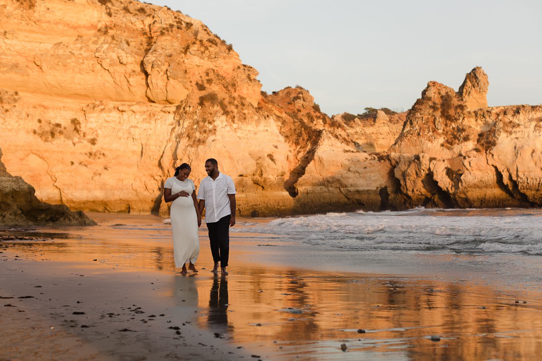 Portugal photographer, lifestyle portraits, beach portraits, babymoon session, Algarve photographer