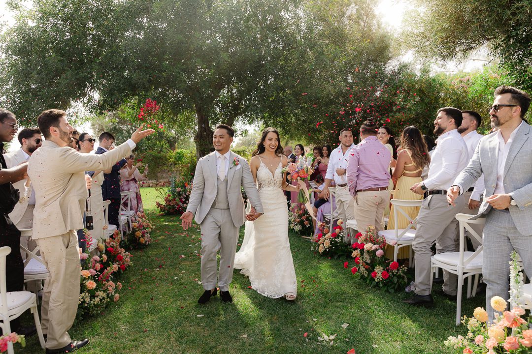 destination wedding Portugal, Algarve wedding photogrpaher, Bold wedding florals, editorial wedding photography, European destination wedding, monte do serrinho