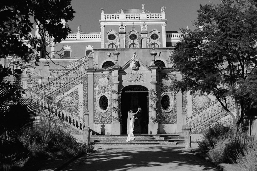 destination elopement in Portugal, wedding ceremony in a palace, Palace wedding in Portugal, Wedding photography Portugal, Algarve wedding, Portugal elopement, Estoi Palace wedding