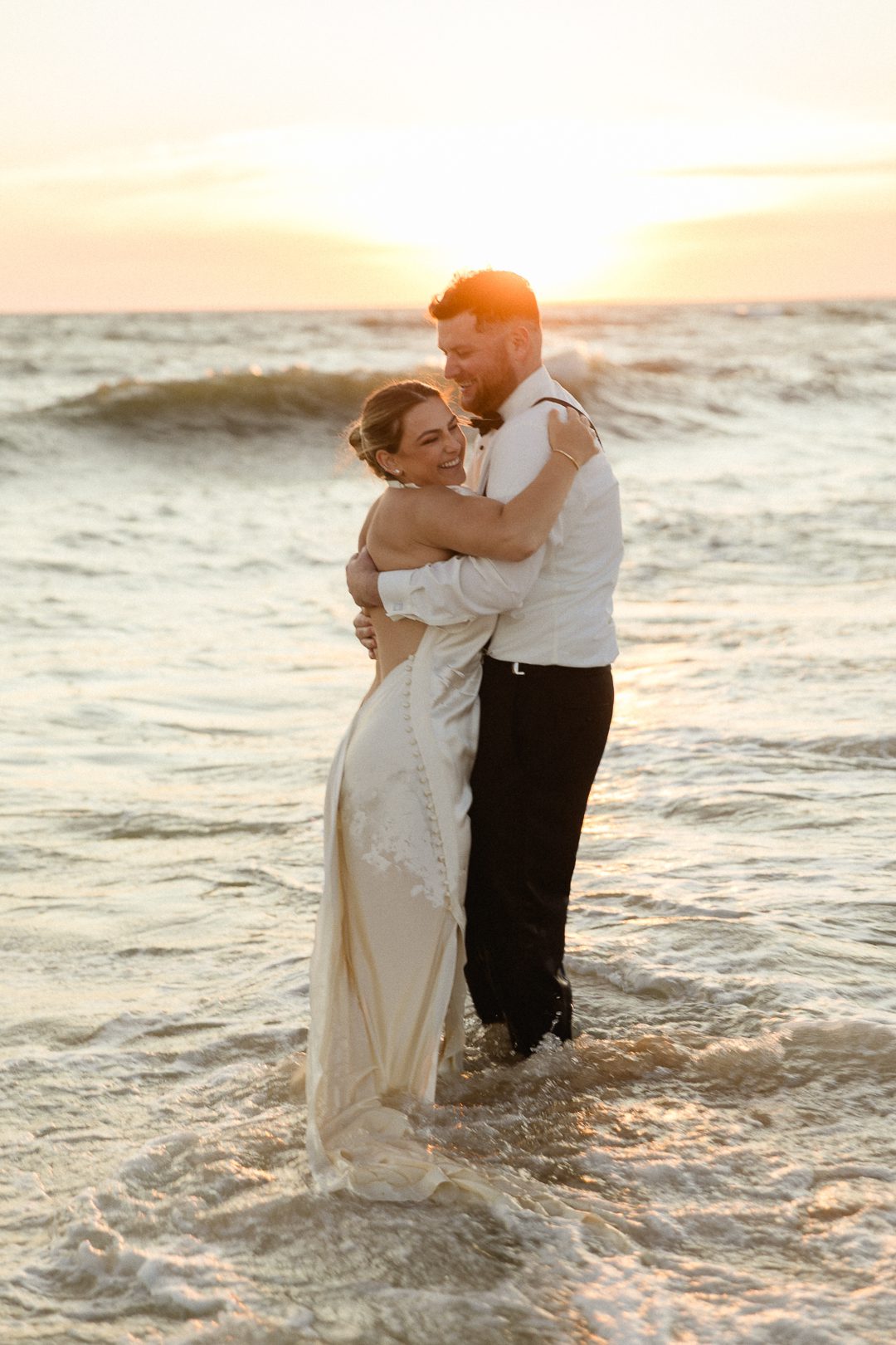 destination elopement in Portugal, bride and groom on the beach in Portugal, Palace wedding in Portugal, Wedding photography Portugal, Algarve wedding, Portugal elopement, Estoi Palace wedding