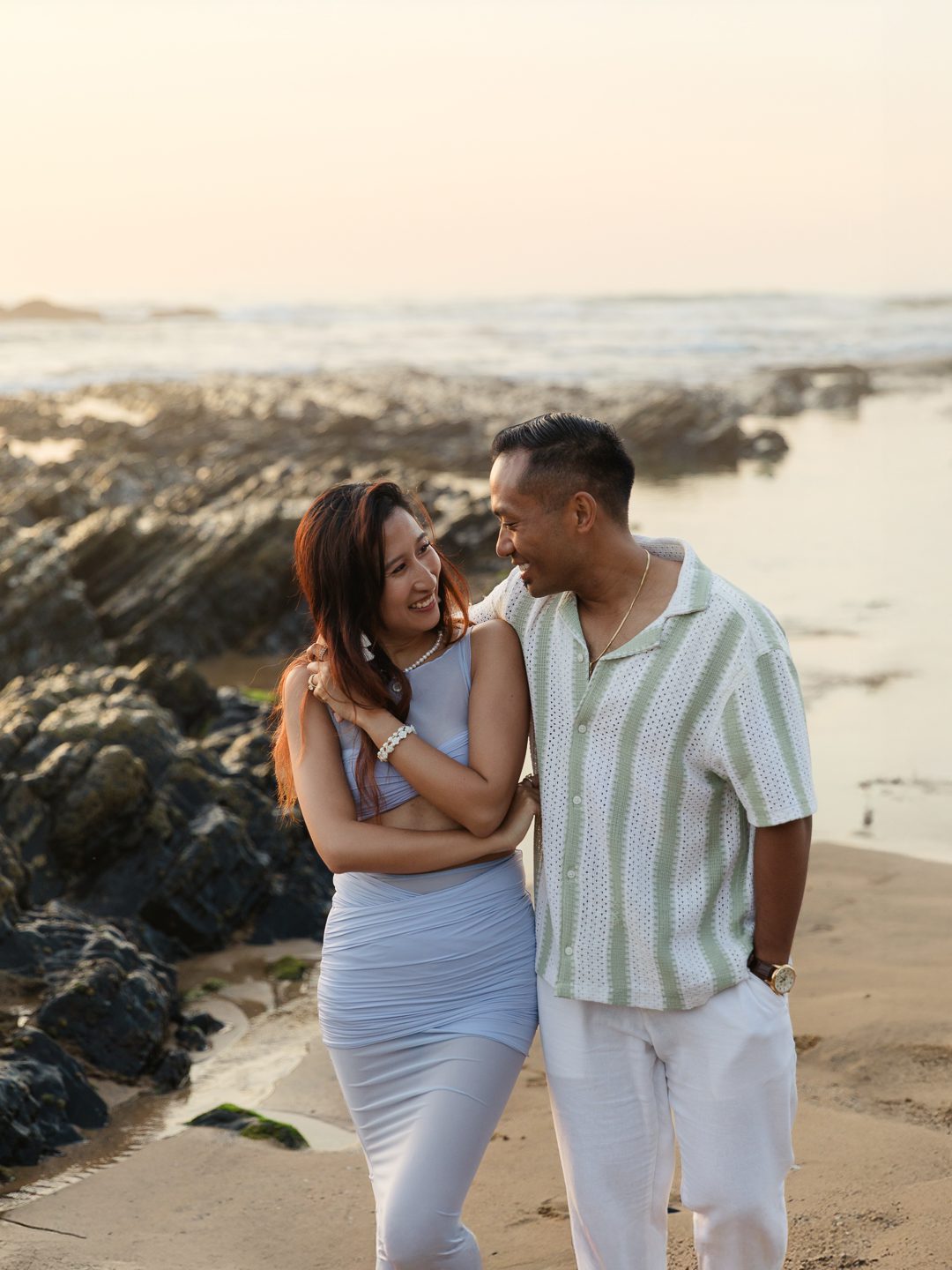 destination couple shoot algarve Portugal ocean cliffs sunset