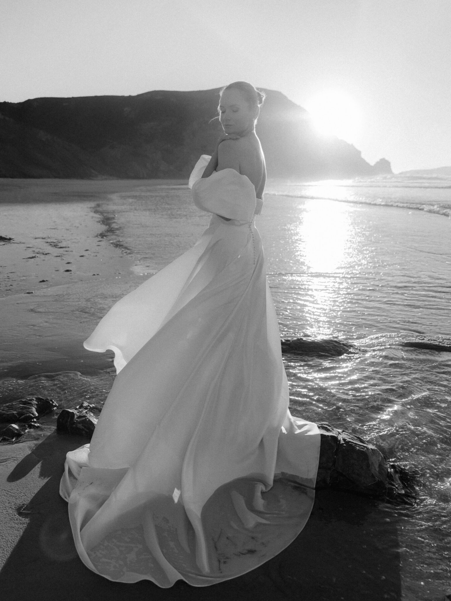  Romantic bridal editorial at golden hour
